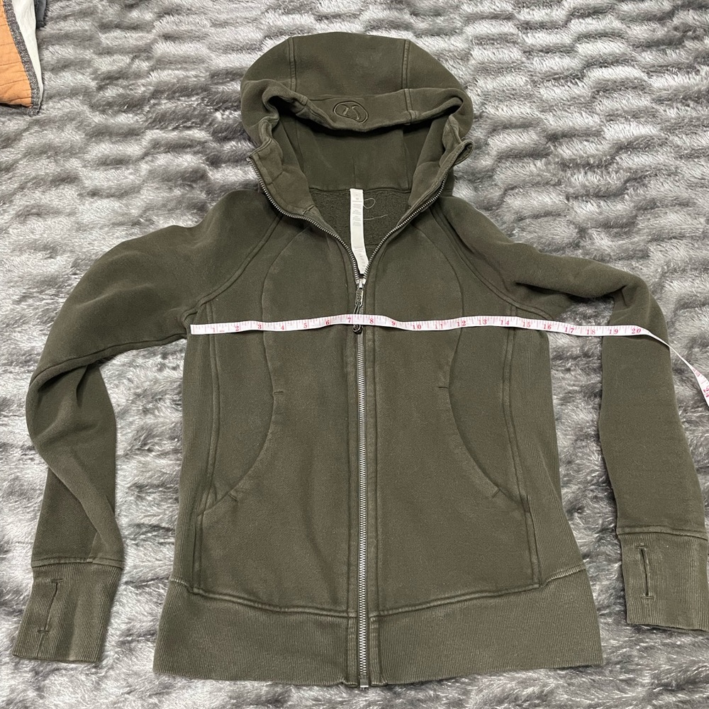 Lululemon size 2 hoodie/sweatshirt